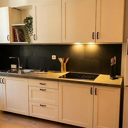 Ubac - Chic & Douillet