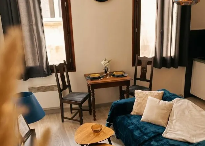 Ubac - Chic & Douillet *